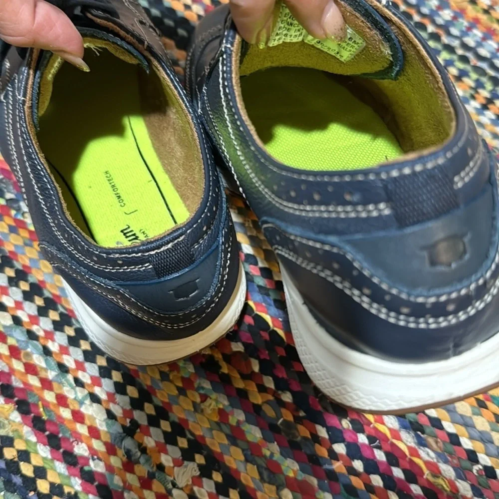 Florsheim size 6M navy blue shoes, tie ups leather uppers